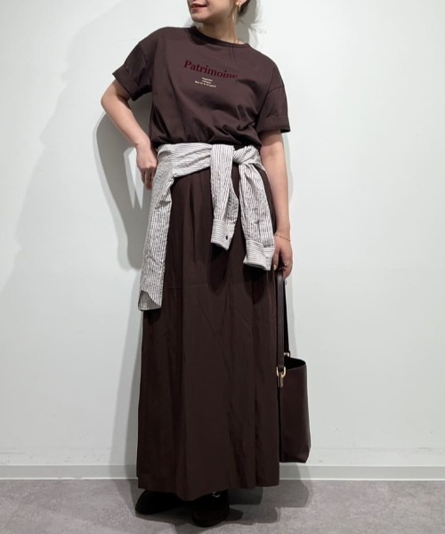 human woman(ヒューマンウーマン)の「◆ロゴTシャツ(Tシャツ/カットソー・レディース・ブラック/ブラウン/カーキ・MEDIUM)」の7枚目の写真