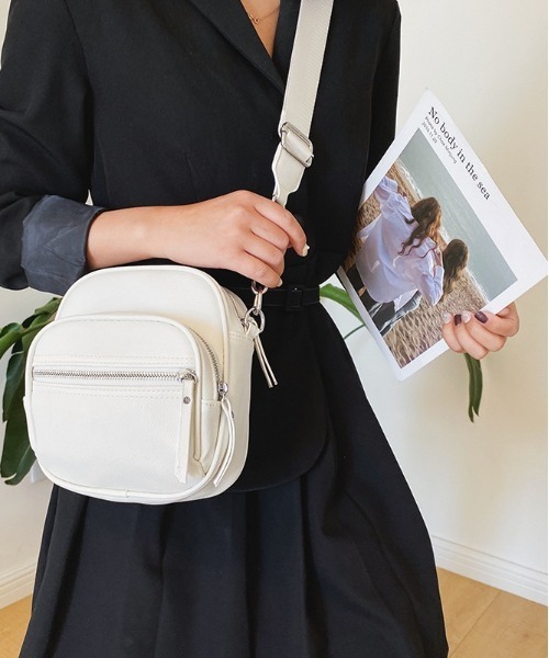BACKYARD FAMILY(バックヤードファミリー)の「ショルダーバッグ ミニバッグ mmmsbag25f(ショルダーバッグ・レディース・ホワイト/ブラック・FREE)」の12枚目の写真