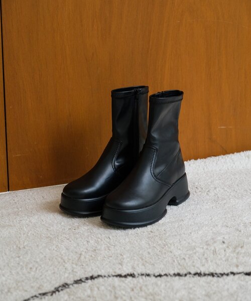 Kastane（カスタネ）の「【レザー&スエード】ボリュームソールミドルブーツ（ブーツ・レディース・ブラック/ベージュ/ダークブラウン・36/37/38）」の19枚目の写真