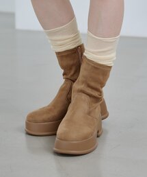 Kastane（カスタネ）の「【レザー&スエード】ボリュームソールミドルブーツ（ブーツ）」