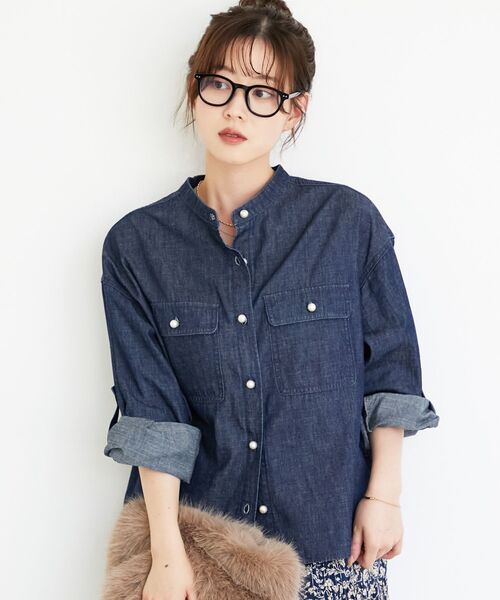 le.coeur blanc(ルクールブラン)の「スタンドネックパールボタンシャツ(シャツ/ブラウス・レディース・ピンク/ブルー/ネイビー/ベージュ/チャコールグレー・38)」の3枚目の写真