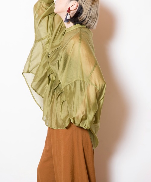 OSMOSIS（オズモーシス）の「イレギュラーヘムタックシアーシャツ（シャツ/ブラウス・レディース・ベージュ/ライトグリーン/ブラック・ONE SIZE）」の8枚目の写真