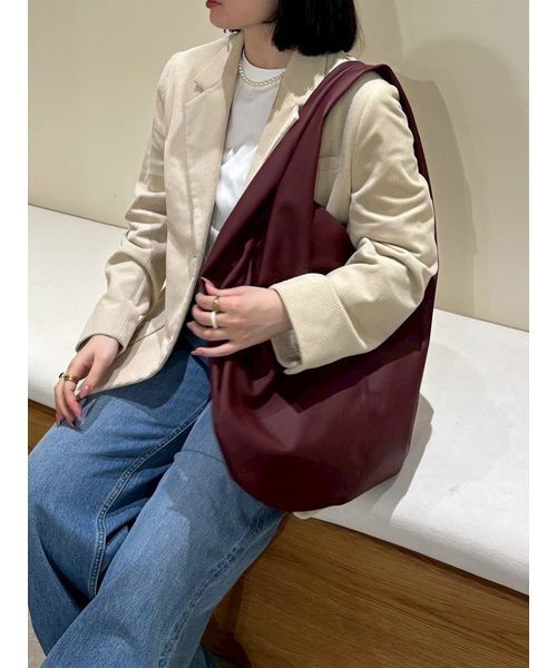 Mila Owen（ミラオーウェン）の「ラウンドショルダートートバッグ（トートバッグ・レディース・ボルドー/ブラック/ライトブルー・F）」の6枚目の写真