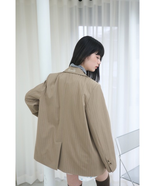 Embroidery tailored jacket/刺繍入りテーラードジャケット