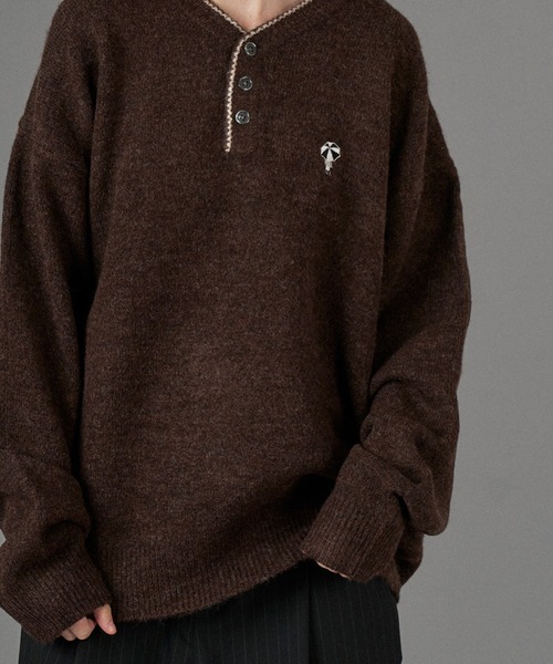 新品　ohga オオガ HENRY NECK KNIT LOGO HENRY NECK KNIT / ロゴヘンリーネックニット（ニット/セーター