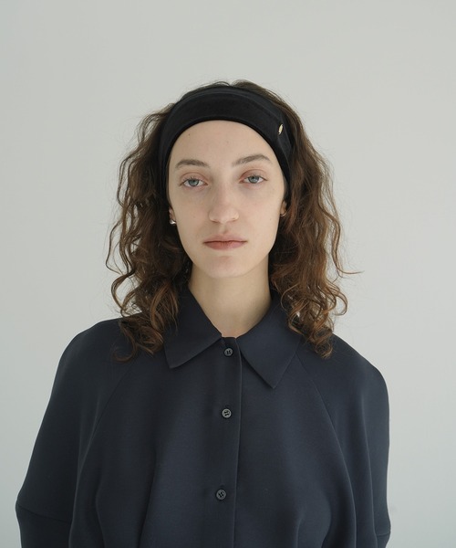 CLANE（クラネ）の「VELOUR HAIR BAND（ヘアバンド・レディース・ブラウン/ベージュ/ブラック・FREE）」の6枚目の写真