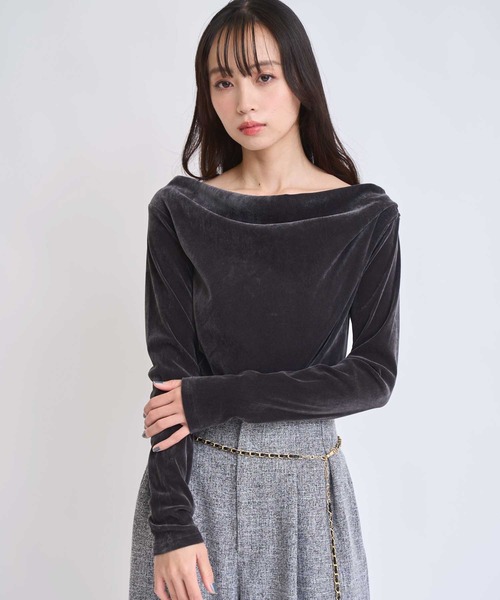 NOELA（ノエラ）の「【新色追加】ベロアドレープトップス（Tシャツ/カットソー・レディース・ブラック/ボルドー/ブラウン/ベージュ/チャコールグレー・フリー）」の3枚目の写真