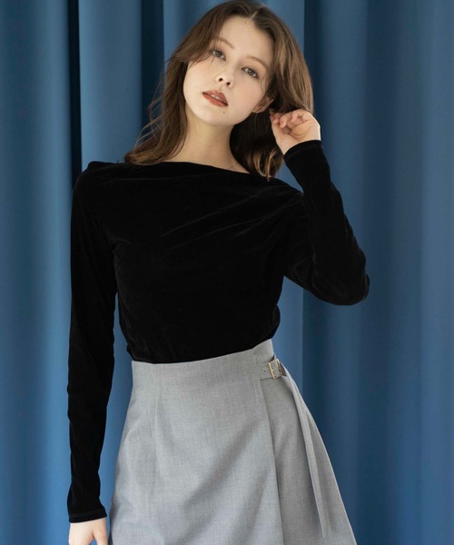 NOELA（ノエラ）の「【新色追加】ベロアドレープトップス（Tシャツ/カットソー・レディース・ブラック/ボルドー/ブラウン/ベージュ/チャコールグレー・フリー）」の7枚目の写真