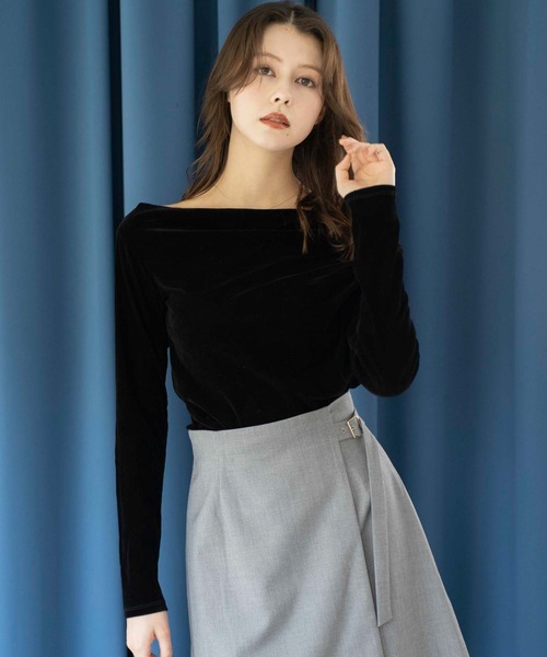 NOELA（ノエラ）の「【新色追加】ベロアドレープトップス（Tシャツ/カットソー・レディース・ブラック/ボルドー/ブラウン/ベージュ/チャコールグレー・フリー）」の10枚目の写真