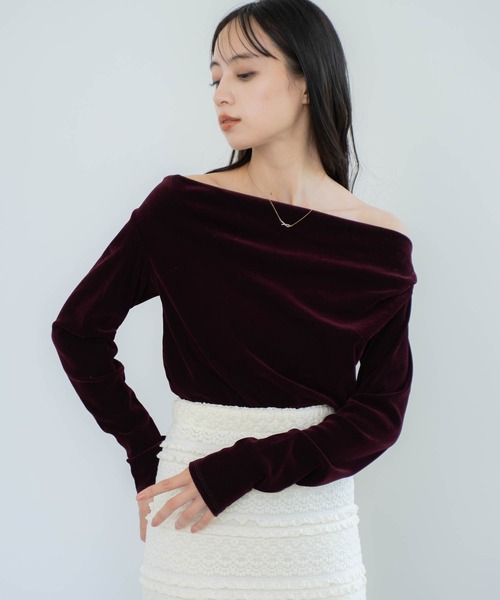 NOELA（ノエラ）の「【新色追加】ベロアドレープトップス（Tシャツ/カットソー・レディース・ブラック/ボルドー/ブラウン/ベージュ/チャコールグレー・フリー）」の14枚目の写真
