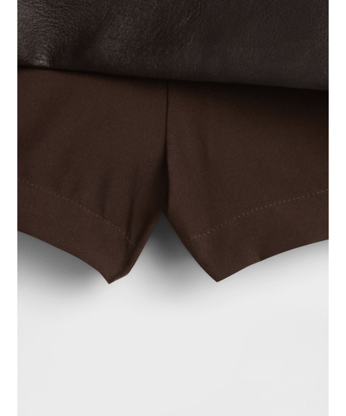 GAP（ギャップ）の「ヴィーガンレザー ミニスカート・スコート（スカート・レディース・ブラック/ブラウン・S/M/XS/L/XXS）」の8枚目の写真