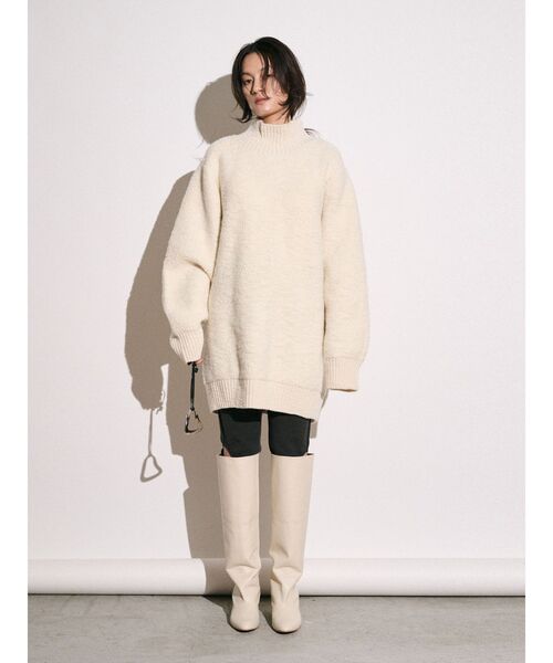 Htage（テージ）の「【Htage】バックスリットデザインビッグニット（ニット/セーター・レディース・アイボリー/ブラック・FREE）」の14枚目の写真