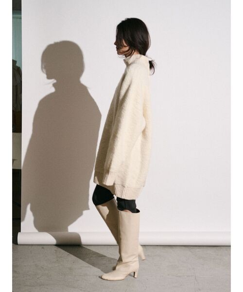 Htage（テージ）の「【Htage】バックスリットデザインビッグニット（ニット/セーター・レディース・アイボリー/ブラック・FREE）」の16枚目の写真