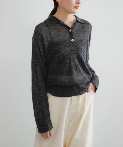 URBAN RESEARCH（アーバンリサーチ）の「ヘアリーポロ衿付きニット（ニット/セーター・レディース・ブラウン系その他/チャコールグレー/オフホワイト・FREE）」の2枚目の写真