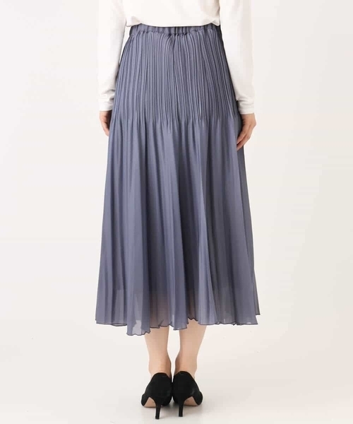 MK MICHEL KLEIN（エムケーミッシェルクラン）の「ブライトシアープリーツスカート/洗える（スカート・レディース・ブルーグレー/ブラック/ベージュ・38）」の12枚目の写真