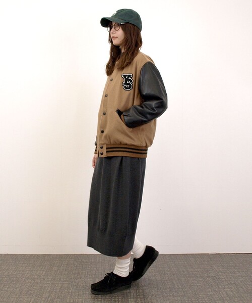 J.PRESS YORK STREET(ジェイプレスヨークストリート)の「【UNISEX】スタジアム ジャケット(スタジャン・メンズ・ネイビー系/黄土色系・LARGE/MEDIUM/SMALL)」の22枚目の写真