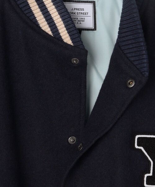 J.PRESS YORK STREET(ジェイプレスヨークストリート)の「【UNISEX】スタジアム ジャケット(スタジャン・メンズ・ネイビー系/黄土色系・LARGE/MEDIUM/SMALL)」の6枚目の写真