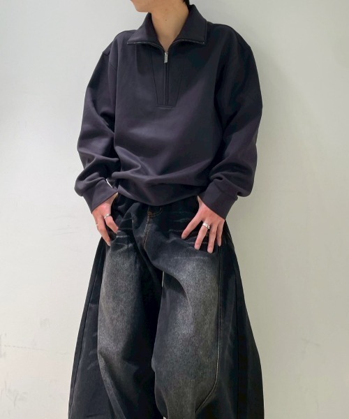 BENUSTA（ベヌスタ）の「A'GEM/9 × .kom 『BENUSTA /ベヌスタ』Half Zip Stand Sweat Pullover /ハーフジップスタンドスウェット（ポロシャツ・メンズ・ブラック/アイボリー・L）」の5枚目の写真