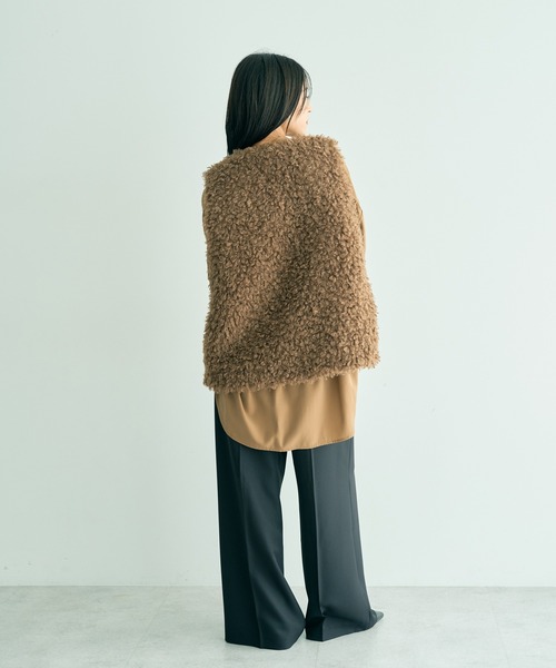 YECCA VECCA（イェッカヴェッカ）の「プードルボアジレ（その他アウター・レディース・チャコールグレー/キャメル・FREE）」の13枚目の写真