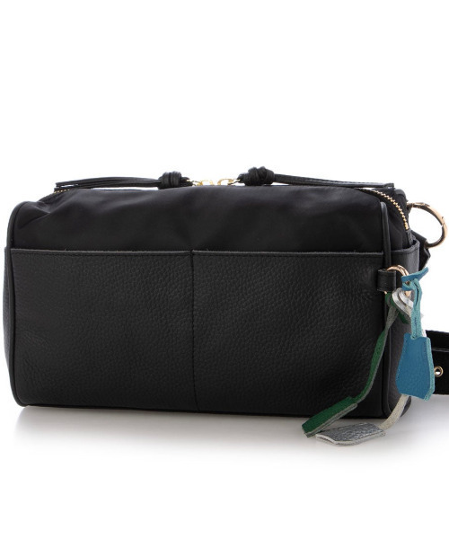 perche（ペルケ）の「ペルケ perche / 牛革×ナイロンチェンジベルトキーチャームショルダー（ショルダーバッグ・レディース・ブラック/シルバー/ブラウン/グリーン・FREE）」の5枚目の写真