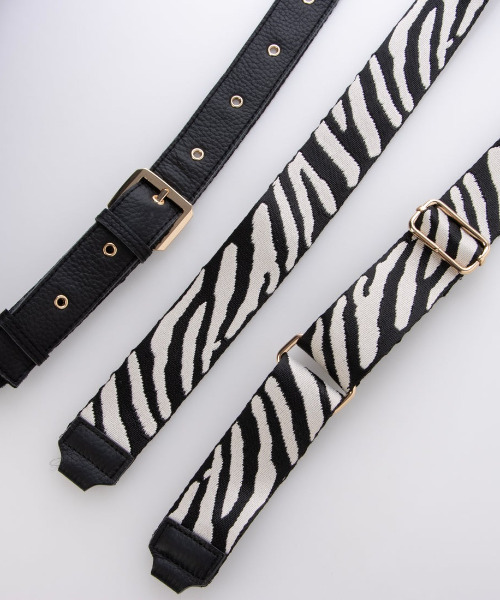 perche（ペルケ）の「ペルケ perche / 牛革×ナイロンチェンジベルトキーチャームショルダー（ショルダーバッグ・レディース・ブラック/シルバー/ブラウン/グリーン・FREE）」の10枚目の写真