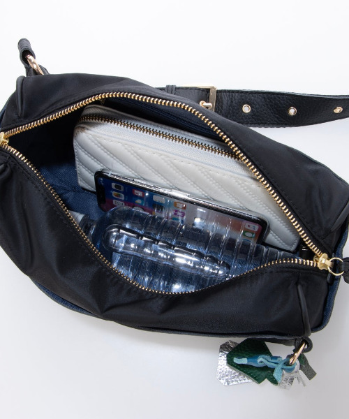 perche（ペルケ）の「ペルケ perche / 牛革×ナイロンチェンジベルトキーチャームショルダー（ショルダーバッグ・レディース・ブラック/シルバー/ブラウン/グリーン・FREE）」の11枚目の写真