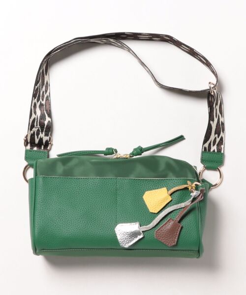 perche（ペルケ）の「ペルケ perche / 牛革×ナイロンチェンジベルトキーチャームショルダー（ショルダーバッグ・レディース・ブラック/シルバー/ブラウン/グリーン・FREE）」の19枚目の写真