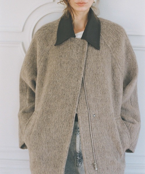 EMOELLE】レザーカラーミドルコート（ステンカラーコート）｜ADAM ET