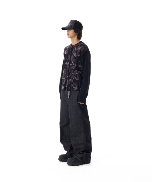 Snake Printed Denim Pants (Black)（デニムパンツ）｜AAKAM（アーカム