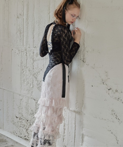 Shiny lace tiered skirt