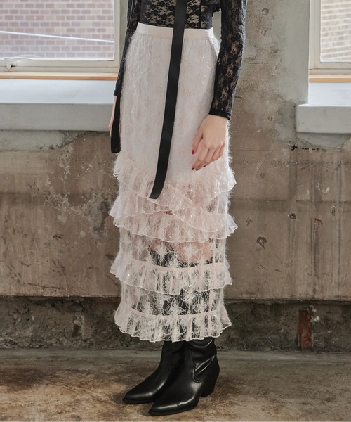 Shiny lace tiered skirt