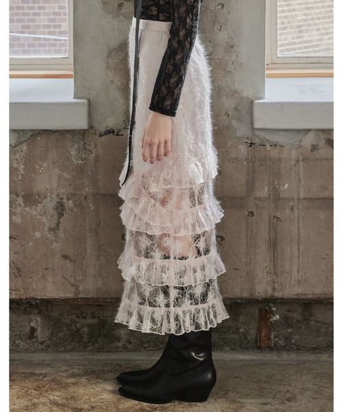 Shiny lace tiered skirt