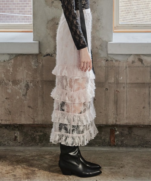 Shiny lace tiered skirt
