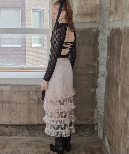Shiny lace tiered skirt