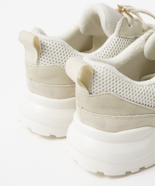 Mazell（マゼル）の「Mazell / 厚底ウォームスニーカー【一部店舗限定サイズ】（スニーカー・レディース・オフホワイト/ブラック・S/LL/M/L）」の11枚目の写真