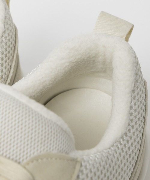 Mazell（マゼル）の「Mazell / 厚底ウォームスニーカー【一部店舗限定サイズ】（スニーカー・レディース・オフホワイト/ブラック・S/LL/M/L）」の12枚目の写真