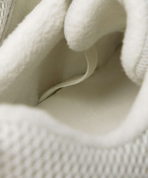 Mazell（マゼル）の「Mazell / 厚底ウォームスニーカー【一部店舗限定サイズ】（スニーカー・レディース・オフホワイト/ブラック・S/LL/M/L）」の14枚目の写真