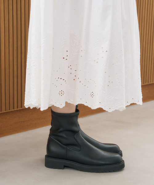 LE TALON(ルタロン)の「《追加6》3.5cmトラックソールフィットショートブーツ(ブーツ・レディース・ブラック系その他/ブラウン・X-SMALL/SMALL/MEDIUM/LARGE/X-LARGE)」の4枚目の写真