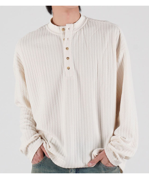BUTTON SEOUL(ボタンソウル)の「バーティカルエンボジャカードヘンリーネックシャツ(アイボリー)(スウェット・メンズ・その他・MEDIUM/LARGE/X-LARGE)」の6枚目の写真