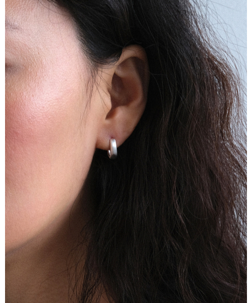 ANOTHERLAYER（アナザーレイヤー）の「Dara Earring - Gold (silver925)（ピアス（両耳用）・レディース・その他・FREE）」の3枚目の写真