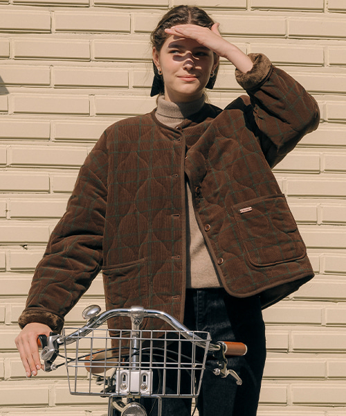 TILL I DIE(ティルアイダイ)の「Corduroy quilting detachable collar jumper_2color(その他アウター・レディース・ネイビー/ブラウン・FREE)」の4枚目の写真