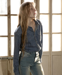 MAGOODGAN（メックウッドガン）の「フェマラルド 2202 スタンダードフィット ミディアムインディゴ デニムシャツ（シャツ/ブラウス）」