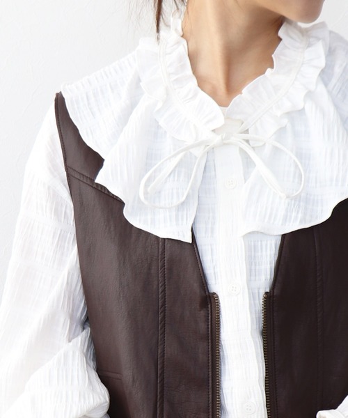 Jines（ジネス）の「フリル襟付きシャツブラウス（シャツ/ブラウス・レディース・ホワイト/ブルー/ブラック・38）」の17枚目の写真