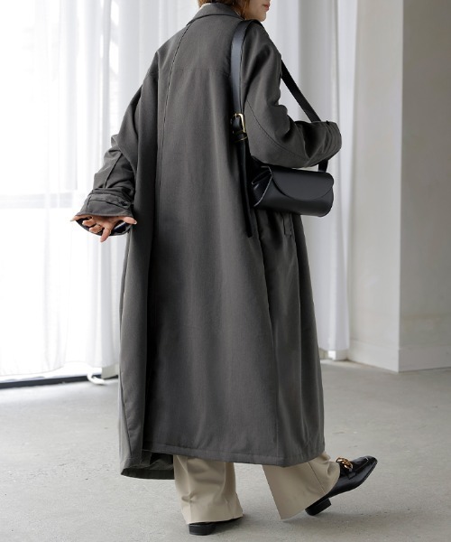 HUG.U(ハグユー)の「「ドルマンの上に着られる」 中綿トレンチコート(トレンチコート・レディース・グレー/ブラック/カーキ・FREE)」の6枚目の写真