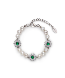AG47（エイジー47）の「B.W.P Bracelet-09 Pearl 8mm Cubic Flower（ブレスレット）」