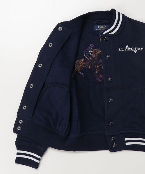 POLO RALPH LAUREN CHILDRENSWEAR（ポロ ラルフ ローレン チルドレンズウェア）の「トリプルポニー フリース ベースボール ジャケット（スタジャン・キッズ・ネイビー系1・XL/S/L/M）」の4枚目の写真