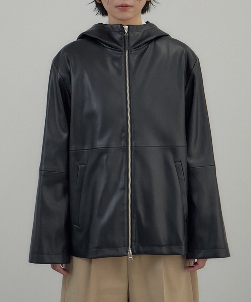 SALON adam et rope'（サロン アダム エ ロペ）の「レザーライクフーデッドパーカー（ブルゾン・レディース・ダークブラウン/ブラック・FREE）」の14枚目の写真