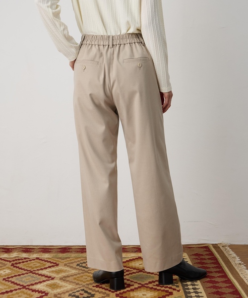 DECOY SINCE 1981（デコイシンスイチキュウハチイチ）の「ストレッチストレートパンツ【裏地付き・ウエストゴム】（その他パンツ・レディース・ブラック/ベージュ/モカ・64/67/70/76/80）」の6枚目の写真