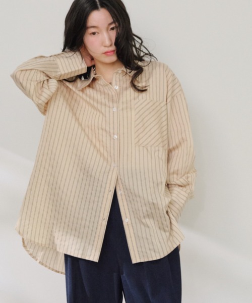 Shelly island（シェリーアイランド）の「シアーストライプシャツ（シャツ/ブラウス・レディース・ホワイト/ベージュ/ブルー・FREE）」の3枚目の写真