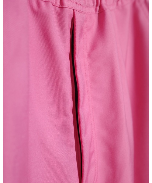 NISHIMOTO IS THE MOUTH(ニシモト イズ ザ マウス)の「VOLUME PANTS | NISHIMOTO IS THE MOUTH(スラックス・メンズ・ブラック/ピンク・S-M/L-XL)」の4枚目の写真